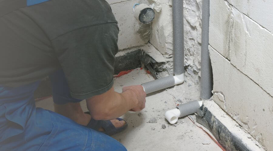 Professional expert plumbing services in Henryville, IN